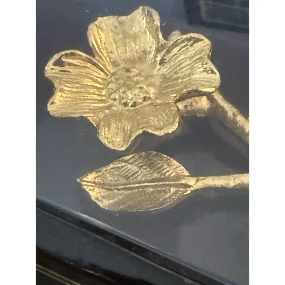 Beekman Home~ Michael Aram Style~ Parcel Gilt Dogwood Wine Bottle Stopper